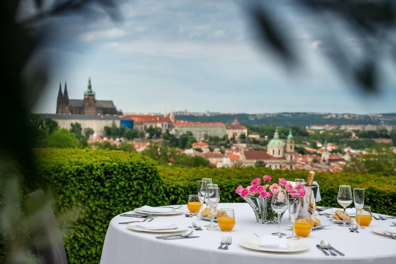 Διαμέρισμα Nebozizek Hotel A Restaurant Πράγα